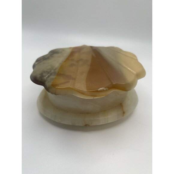 Vintage Onyx Carved Seashell Hindged Footed Trinket Jewelry Stash Box - Picture 1 of 9